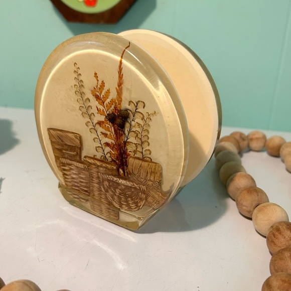 Vintage lucite dried floral holder,great for letters,ephemeral collection, - Picture 2 of 8